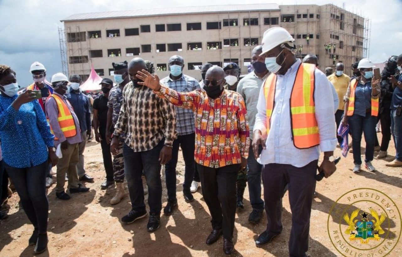 President Akufo-Addo inspects construction work on new Abomosu model SHS