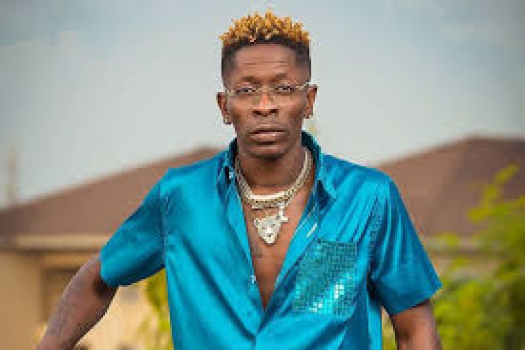 Shatta Wale apologises as Police probes fake g*n attack