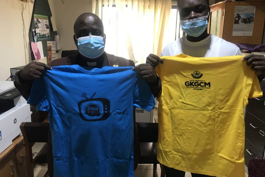 DAMCITY TV RECEIVES 10 PIECES OF BRANDED T-SHIRTS FROM GKGCM COMPUTER TRAINING SCHOOL