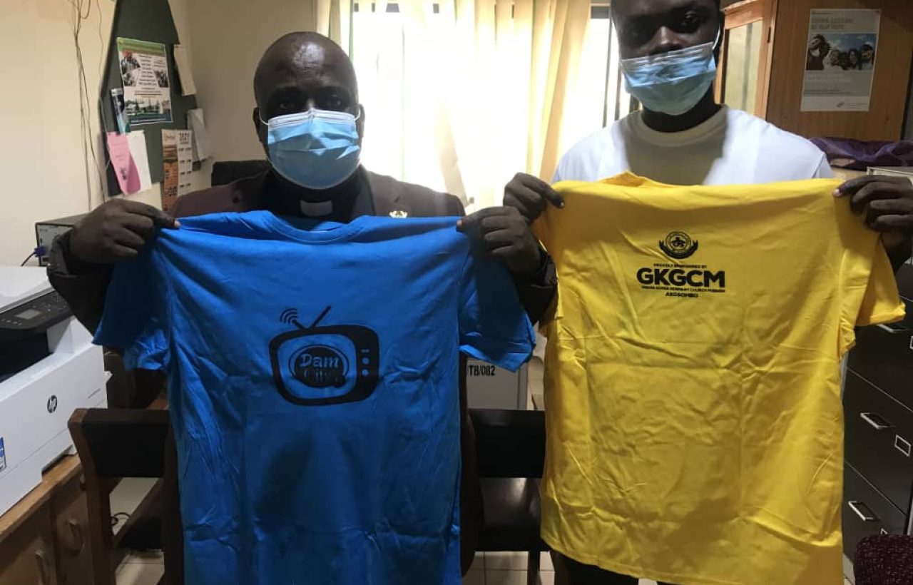 DAMCITY TV RECEIVES 10 PIECES OF BRANDED T-SHIRTS FROM GKGCM COMPUTER TRAINING SCHOOL